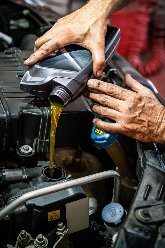 Full Throttle service center for top-quality Oil Change and Car Wash in Burton, MI.