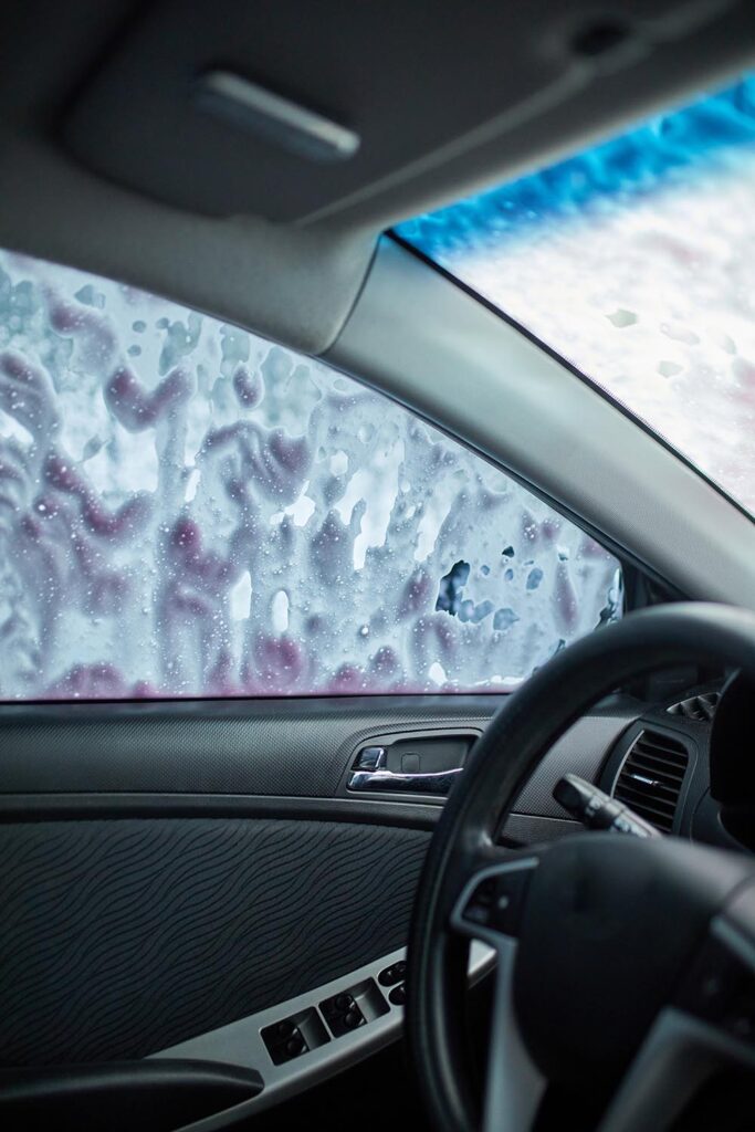 Full Throttle service center for top-quality Oil Change and Car Wash near Flushing, MI.