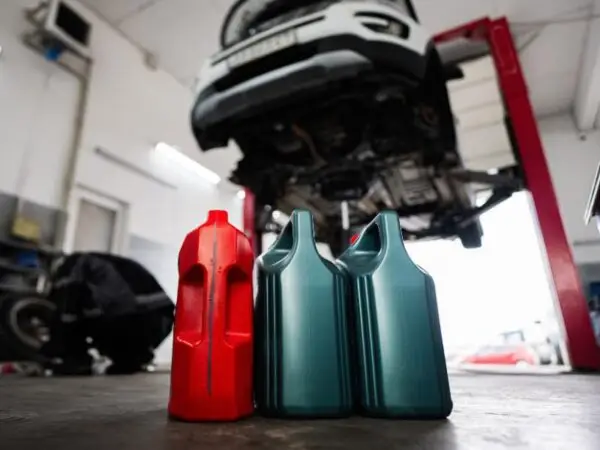 Why Drivers in Flint, MI Trust Valvoline Products for Routine Maintenance